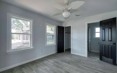 Bedroom - 20515 Kickapoo Rd, Waller, TX 77484 photo 7 of 9