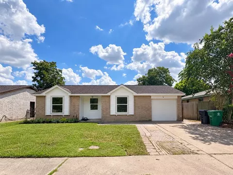 274 Dyna Dr, Houston, TX 77060