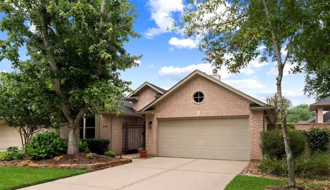 23 S Manorcliff Pl, The Woodlands, TX 77382