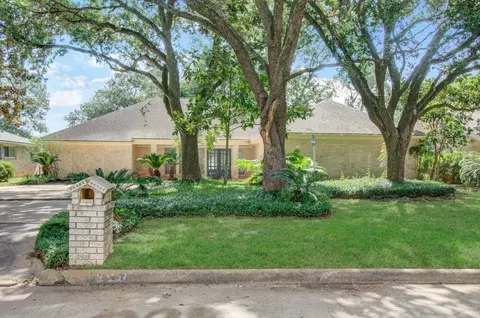 2719 E Pebble Beach Dr, Missouri City, TX 77459