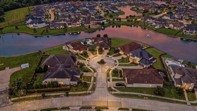 5907 Carrada Falls Ct, Sugar Land, TX 77479