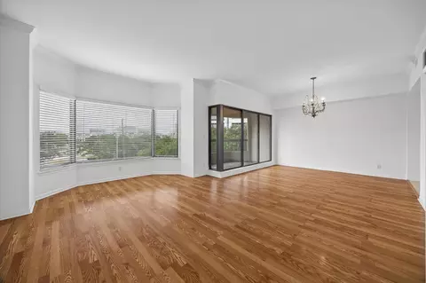 2001 Holcombe Blvd #403, Houston, TX 77030