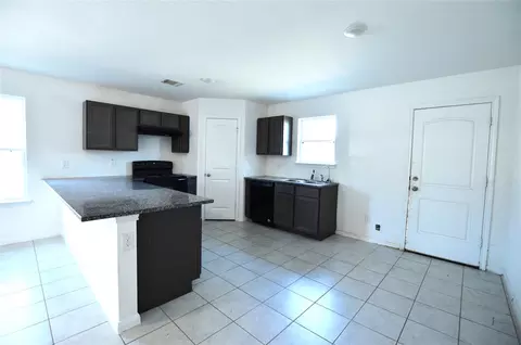 Kitchen - 3059 Caddo, Willis, TX 77378 photo 1 of 2
