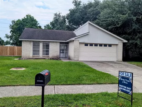 1631 Ridge Hollow Dr, Houston, TX 77067