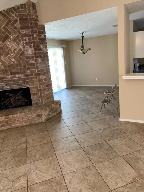 2627 N Spring Dr, Spring, TX 77373 photo 4
