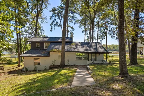 284 Hackberry St, Trinity, TX 75862