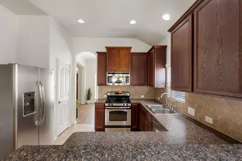Kitchen - 3111 Clover Trace Dr, Spring, TX 77386 photo 4 of 5