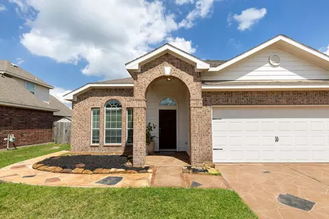 Exterior - 3111 Clover Trace Dr, Spring, TX 77386 photo 2 of 9