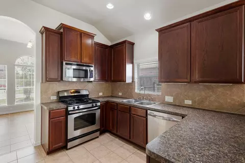 Kitchen - 3111 Clover Trace Dr, Spring, TX 77386 photo 5 of 5