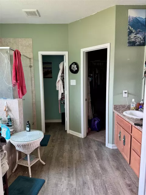 Bath - 6169 White Oak Leaf Loop, Conroe, TX 77303 photo 1 of 1