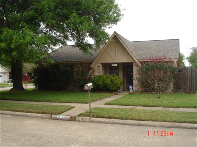 1403 Middle Park St, Pasadena, TX 77504 photo 1