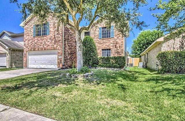 7910 Pelican Ln, Baytown, TX 77523