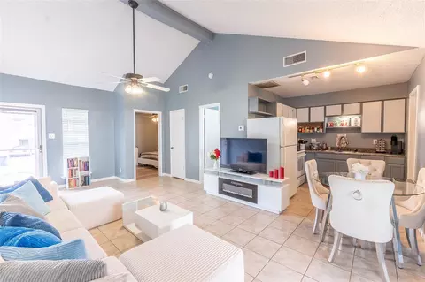 23 Townhouse Ln #23, Trinity, TX 75862