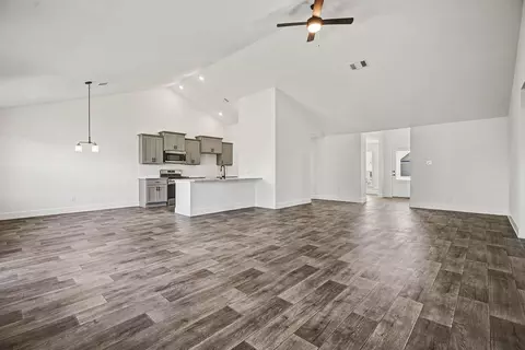 Living - 720 Greystone Ln, Angleton, TX 77515 photo 4 of 4