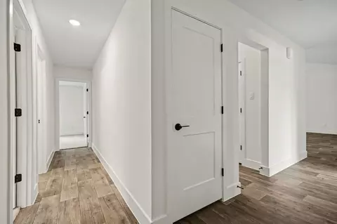 Entry Way - 720 Greystone Ln, Angleton, TX 77515 photo 5 of 5