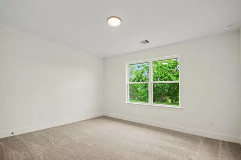 Bedroom - 720 Greystone Ln, Angleton, TX 77515 photo 4 of 4