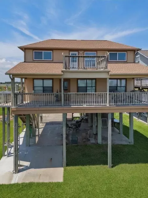 5212 Bayside Dr, Baytown, TX 77523
