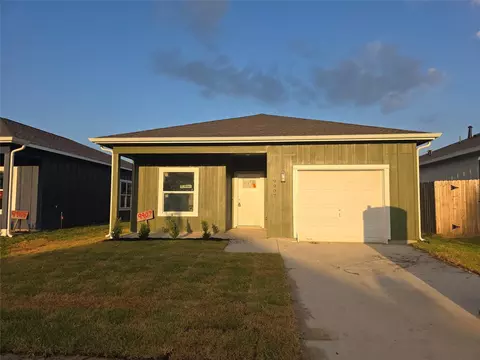 9907 Dipping Brook St, Houston, TX 77076