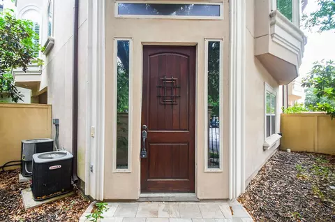 717 Welch St, Houston, TX 77006