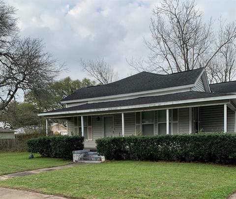 15 Eagle Lake Homes For Sale Eagle Lake Tx Real Estate Movoto