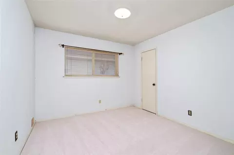 Bedroom - 7015 Rosebrook Cir, Spring, TX 77379 photo 2 of 3