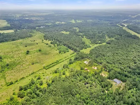 700 County Road 301 N, Dayton, TX 77535
