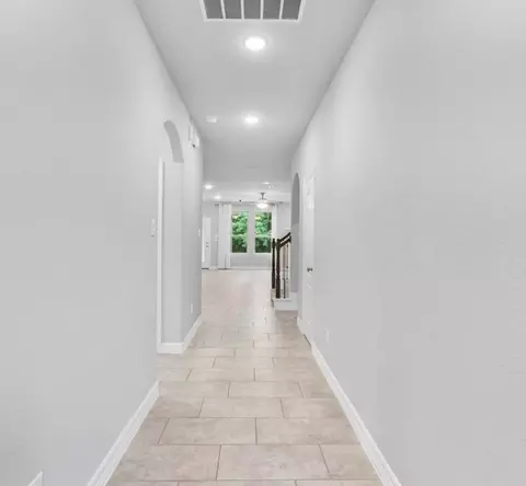 Entry Way - 135 Teralyn Grove Loop, Willis, TX 77318 photo 2 of 4