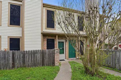 2200 Cypress Landing Dr #A3, Houston, TX 77090