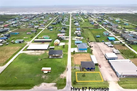995 Oneal, Crystal Beach, TX 77650