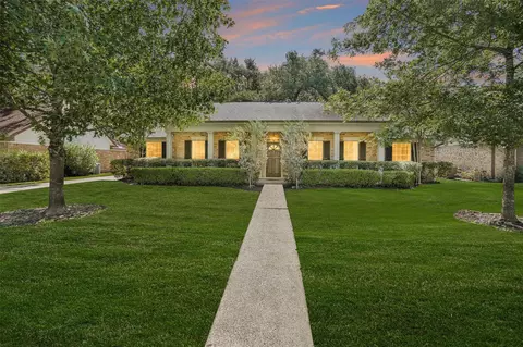 2622 Hollow Hook Rd, Houston, TX 77080