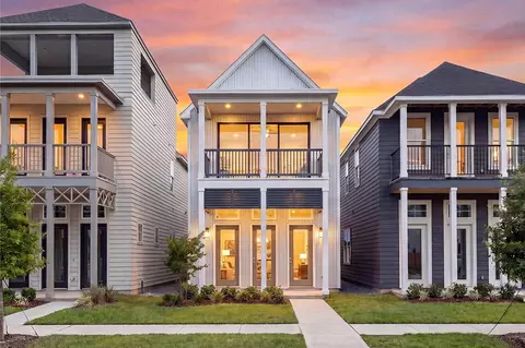8710 Park Kolbe Ln, Houston, TX 77080