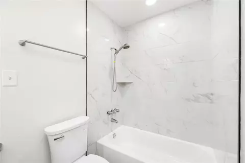 Bath - 24118 Spring Mill Ln, Spring, TX 77373 photo 5 of 5