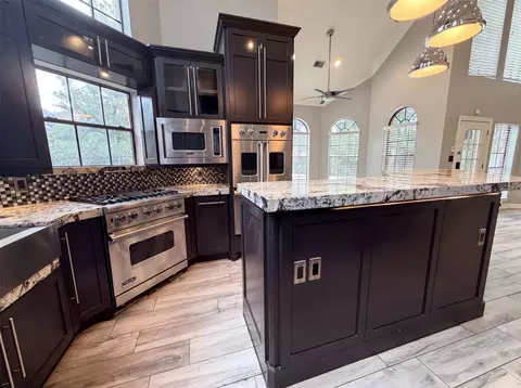 Kitchen - 6127 Willowcrest Ct, Spring, TX 77389 photo 1 of 3