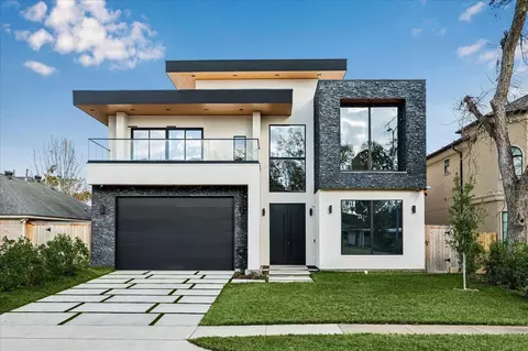 1730 Bayram Dr, Houston, TX 77055