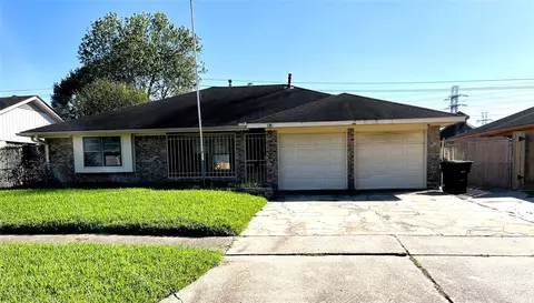 11414 Kirkwyn Dr, Houston, TX 77089