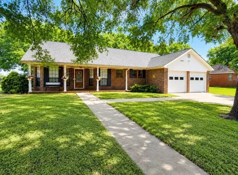 809 John Albert Dr, East Bernard, TX 77435