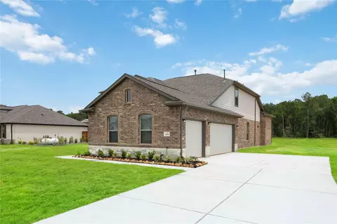600 Barton Place Dr, Cleveland, TX 77327