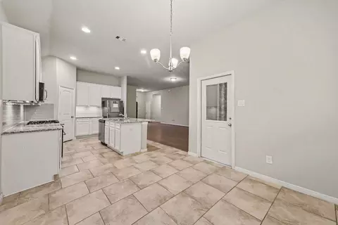 Entry Way - 24554 Grayson Falls Ln, Spring, TX 77389 photo 2 of 3