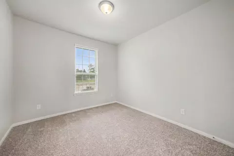 Bedroom - 24554 Grayson Falls Ln, Spring, TX 77389 photo 5 of 6