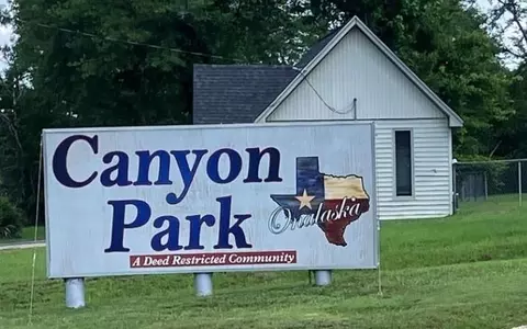 698 Huckleberry Rd, Onalaska, TX 77360