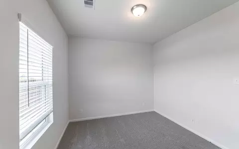 Bedroom - 4343 Maple Root Ln, Pinehurst, TX 77362 photo 1 of 3