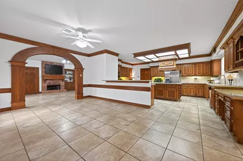 Kitchen - 17315 Rothko Ln, Spring, TX 77379 photo 2 of 4