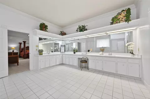 Bath - 17315 Rothko Ln, Spring, TX 77379 photo 2 of 5