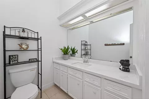 Bath - 17315 Rothko Ln, Spring, TX 77379 photo 1 of 5