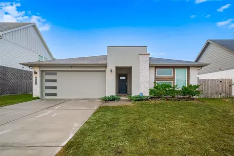 29319 Pikes Peak Dr, Katy, TX 77494