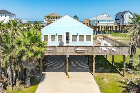13022 Coronado Dr, Freeport, TX 77541
