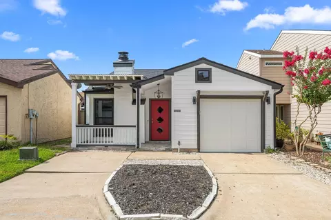 10257 Bridgeland Ln, Houston, TX 77041