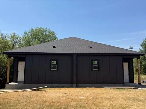 210 Sunnyland Dr, San Antonio, TX 78228