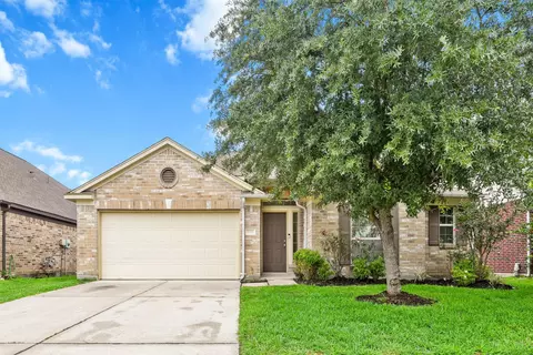5211 Cayenne Ln, Baytown, TX 77521