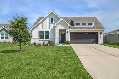13911 Red River Dr, Baytown, TX 77523